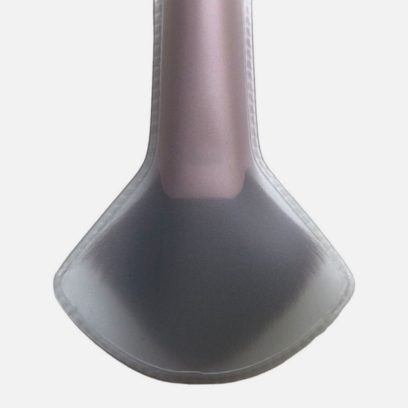 Ever Beauty Multipurpose Hypoallergenic Brush - Picture 4 of 6